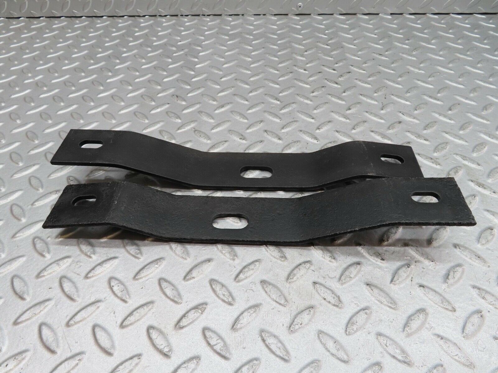 12637 Mercedes-Benz W108 280SE 3.5 Rear Bumper Holder