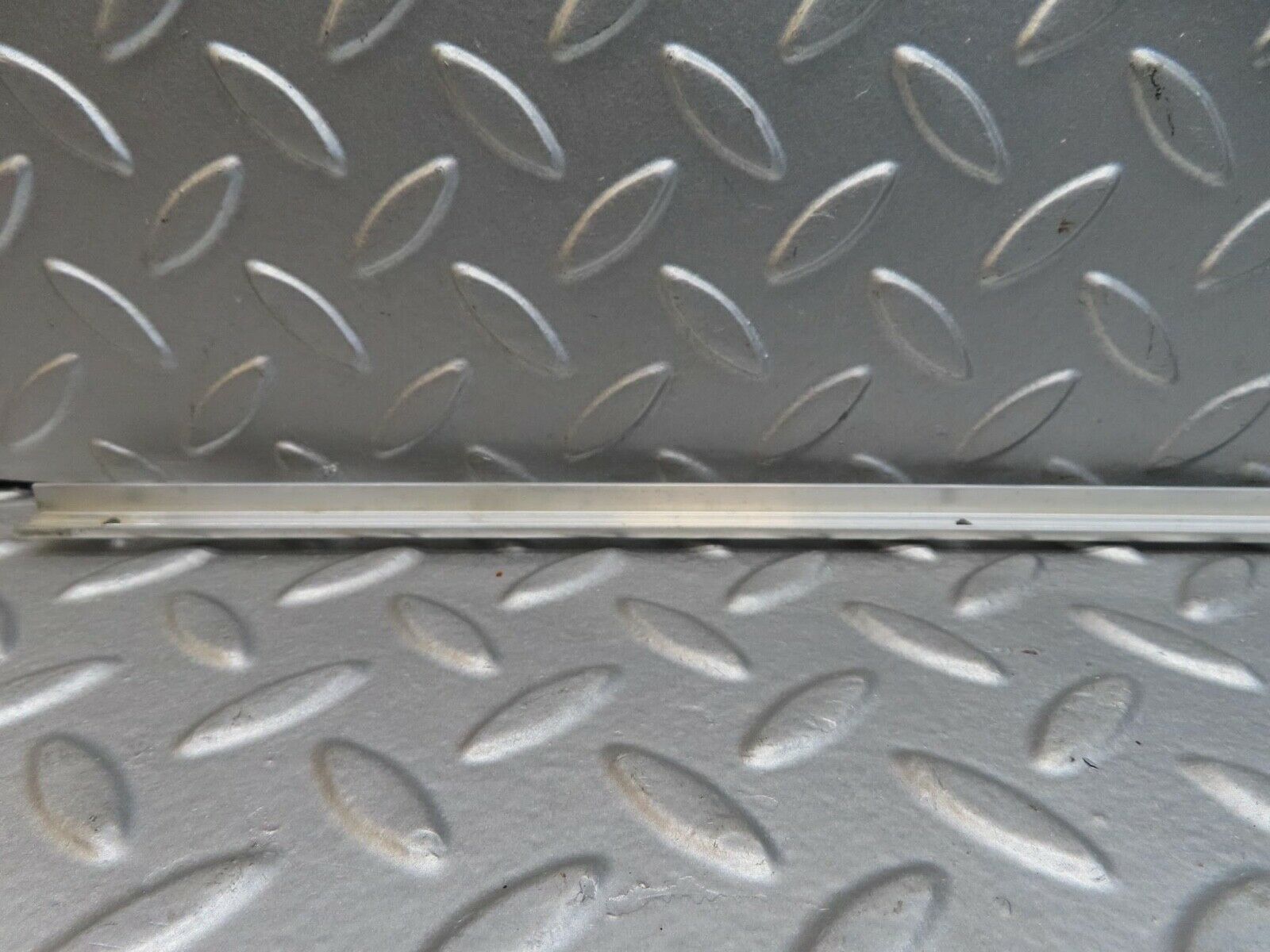 15447 Mercedes-Benz W123 230E Sunroof Chrome Trim