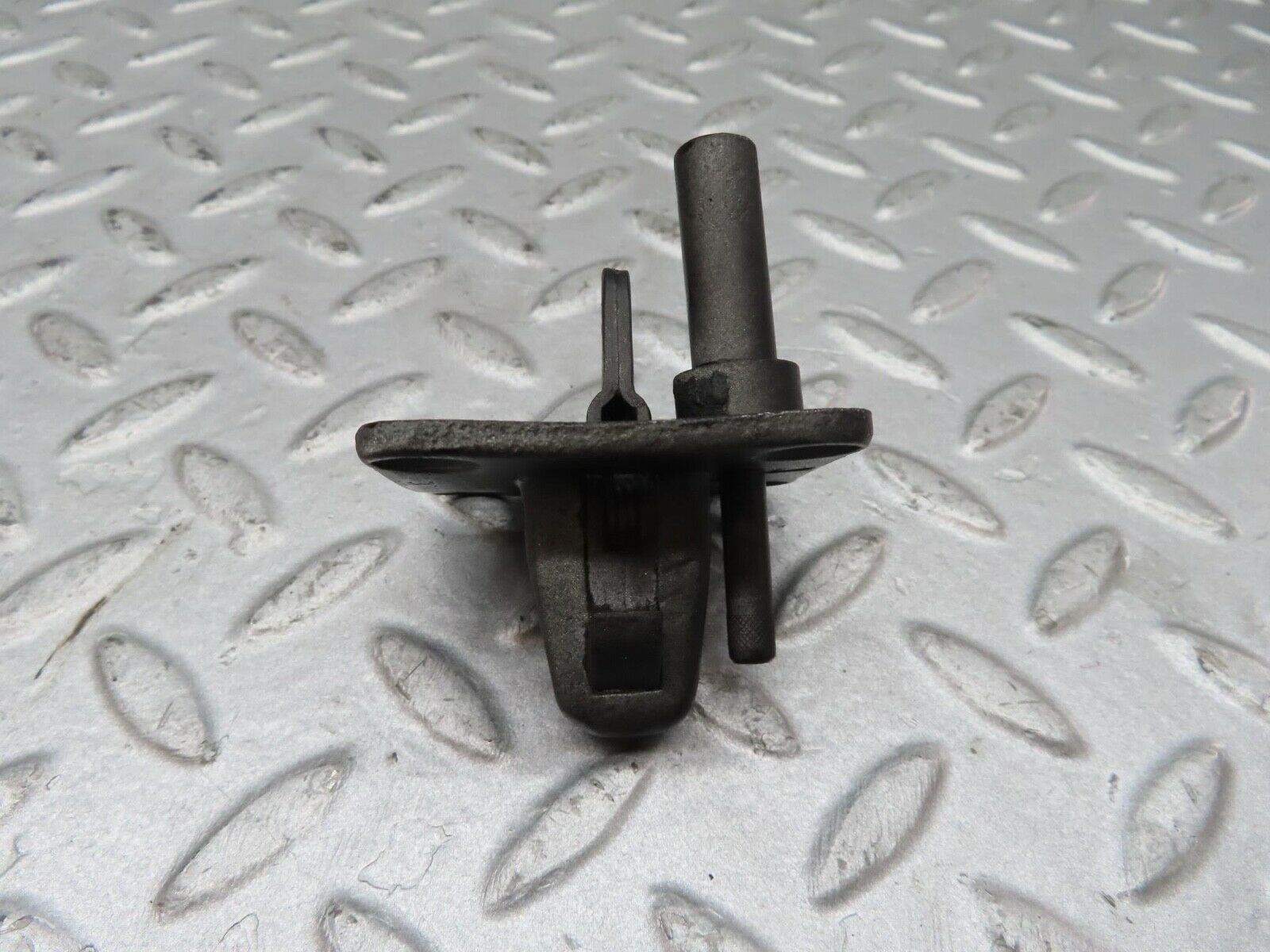 12447 Mercedes-Benz W108 280SE 3.5 Bonnet Lock Catch