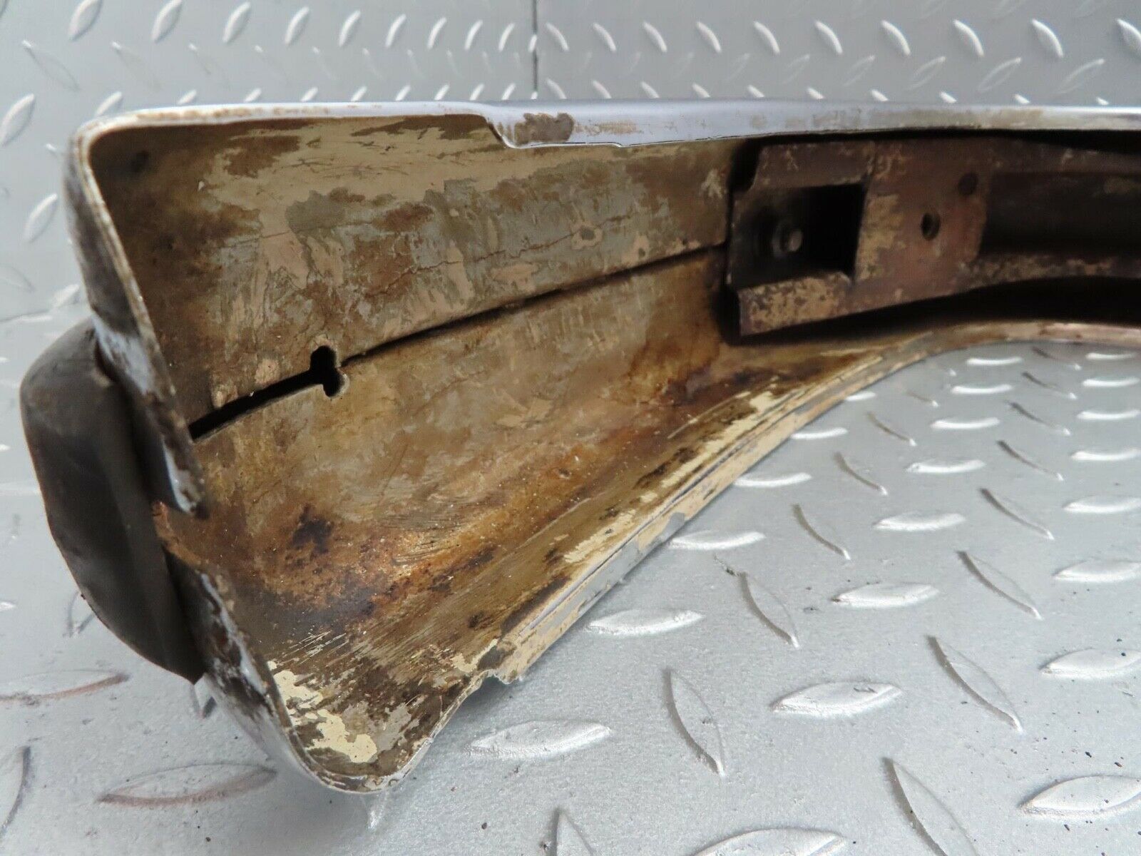 12604 Mercedes-Benz W108 280SE 3.5 Front Bumper