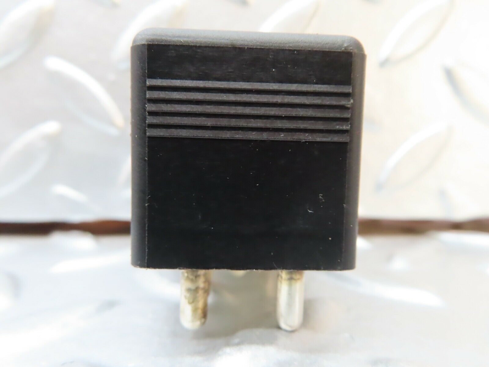 20041 Mercedes-Benz R129 300SL Coupe Auxiliary Fan Relay 0015428219