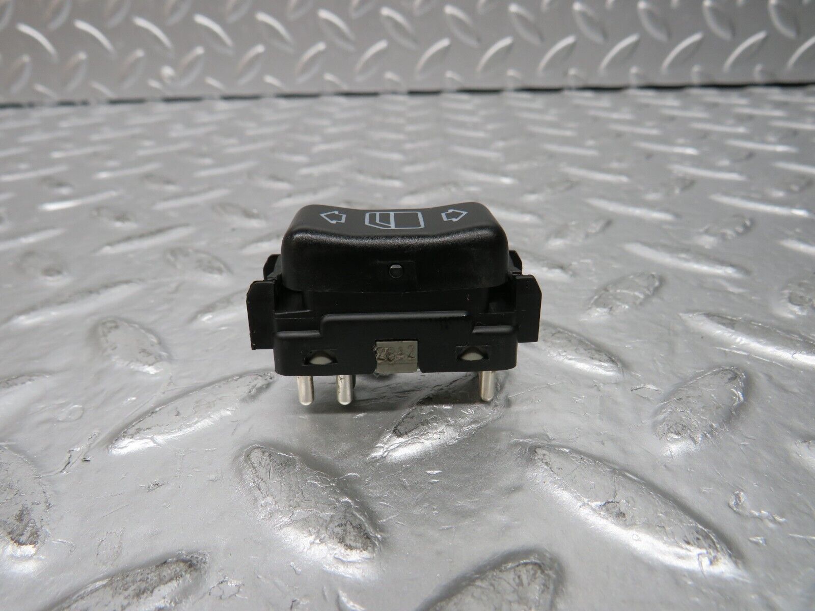 30522 Mercedes-Benz W124 230E Electric Window Switch Left Side 1248209310