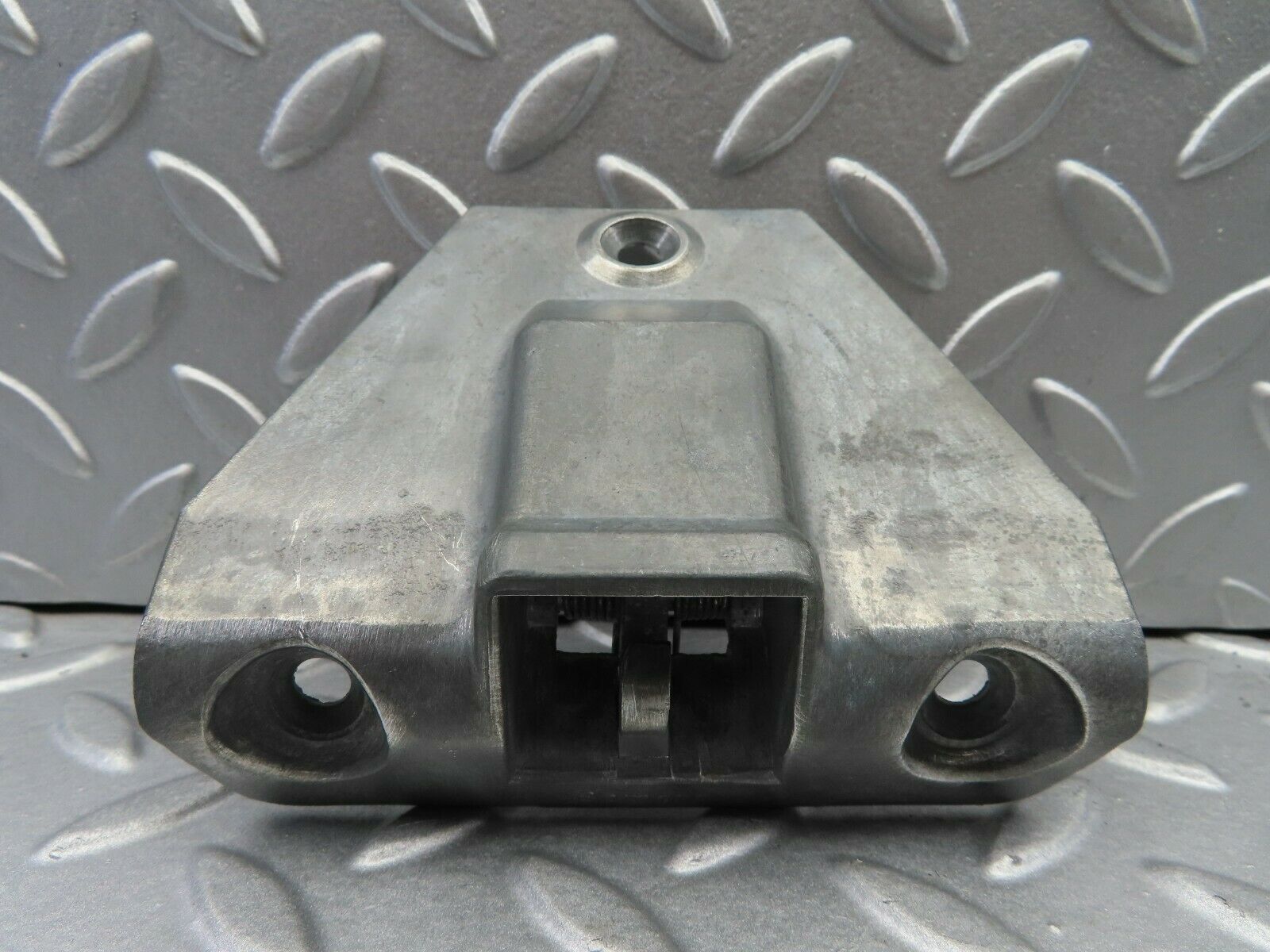 6883 Mercedes-Benz C107 350SLC Coupe Boot Latch Lock