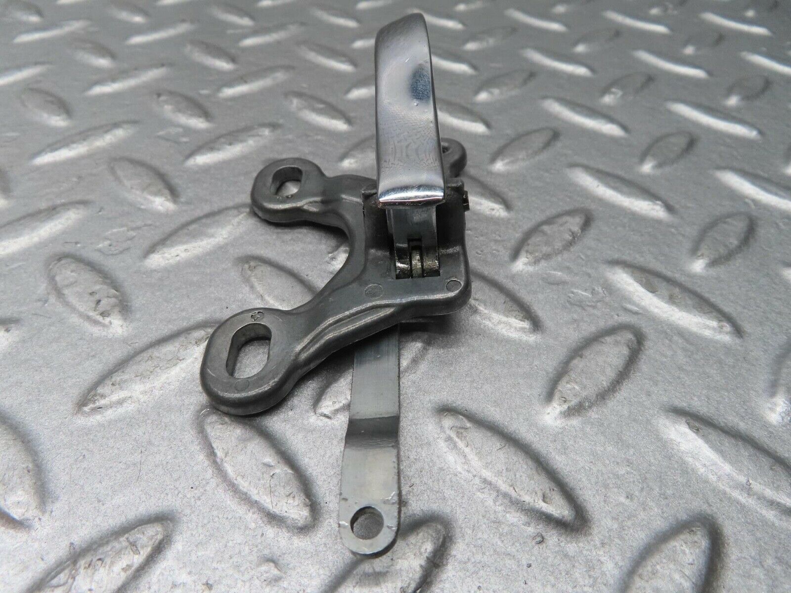 13046 Mercedes-Benz W111 220S Right Interior Door Handle 1107660419