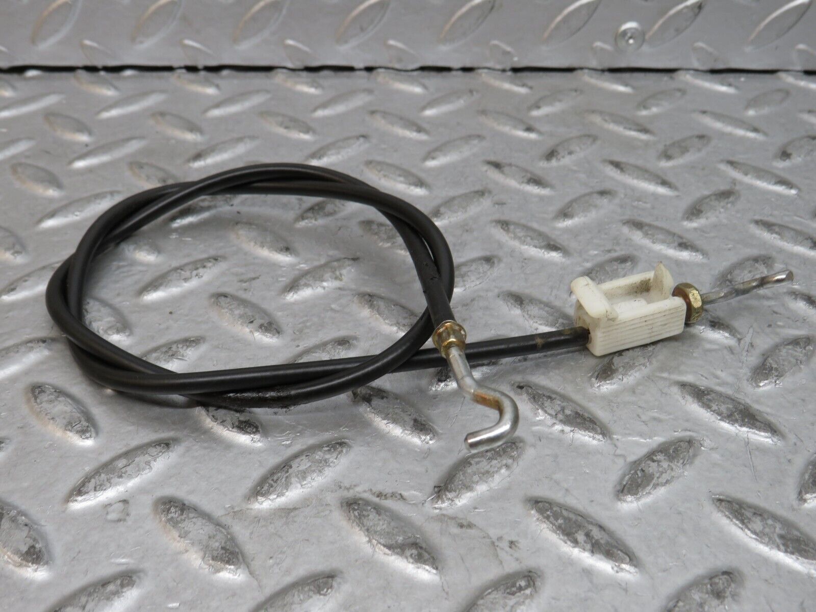 29151 Mercedes-Benz C124 320CE Coupe Door Lock Cable