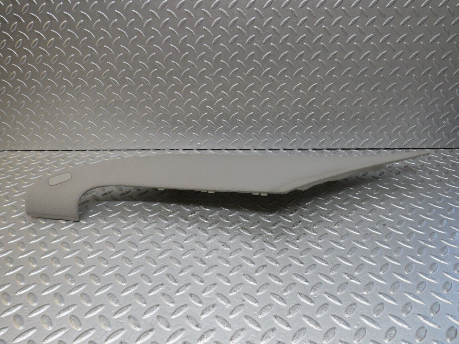 35209 Mercedes-Benz W221 C Pillar Interior Trim Right Side 2216904025