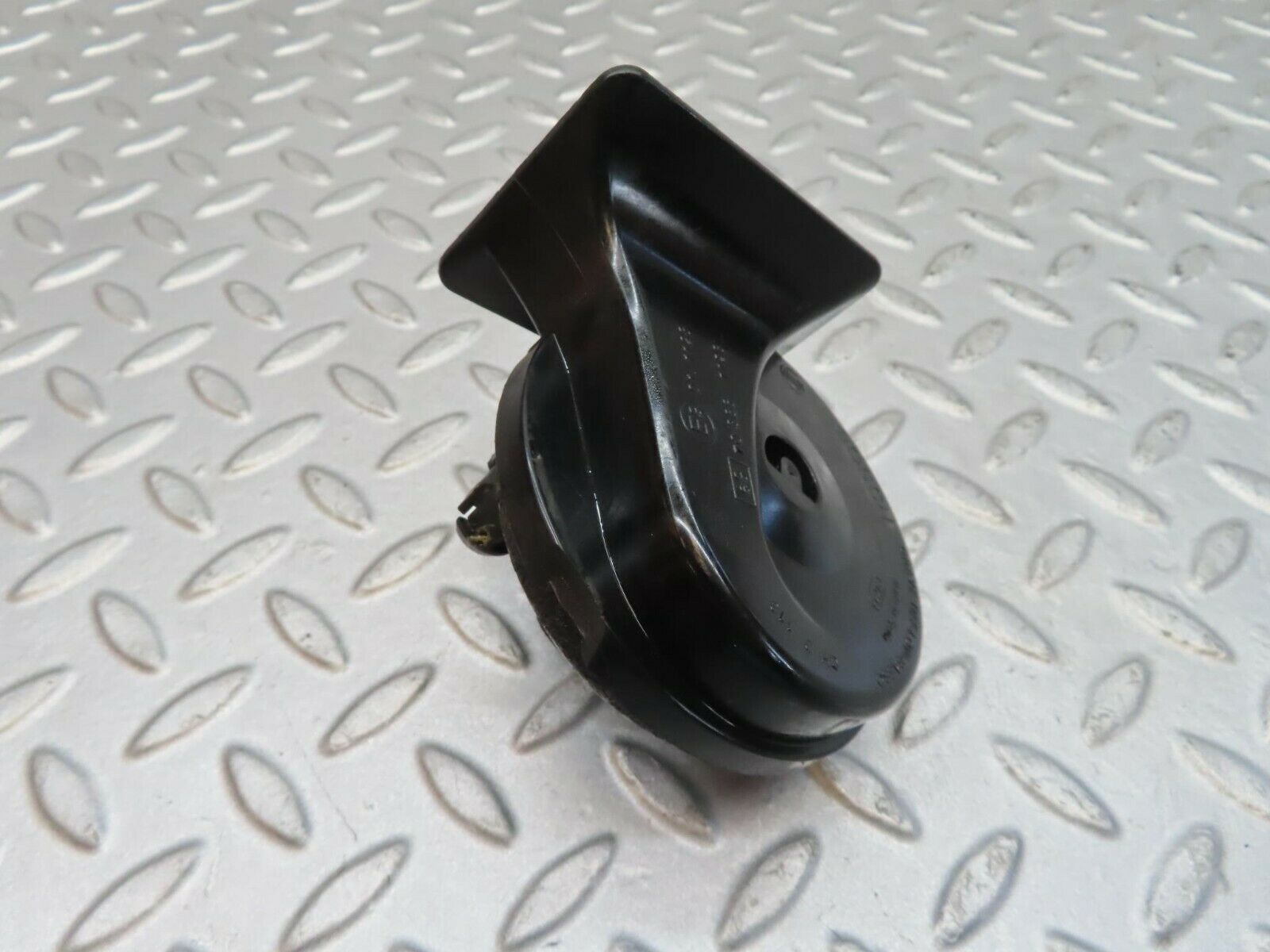 12200 Mercedes-Benz R129 300SL Coupe Horn