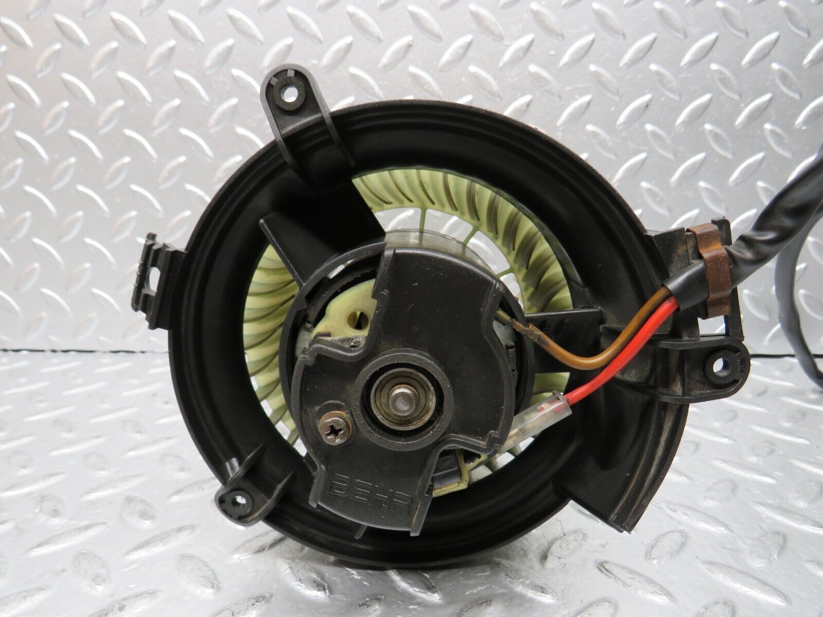 29516 Mercedes-Benz W124 230E Heater Blower Motor