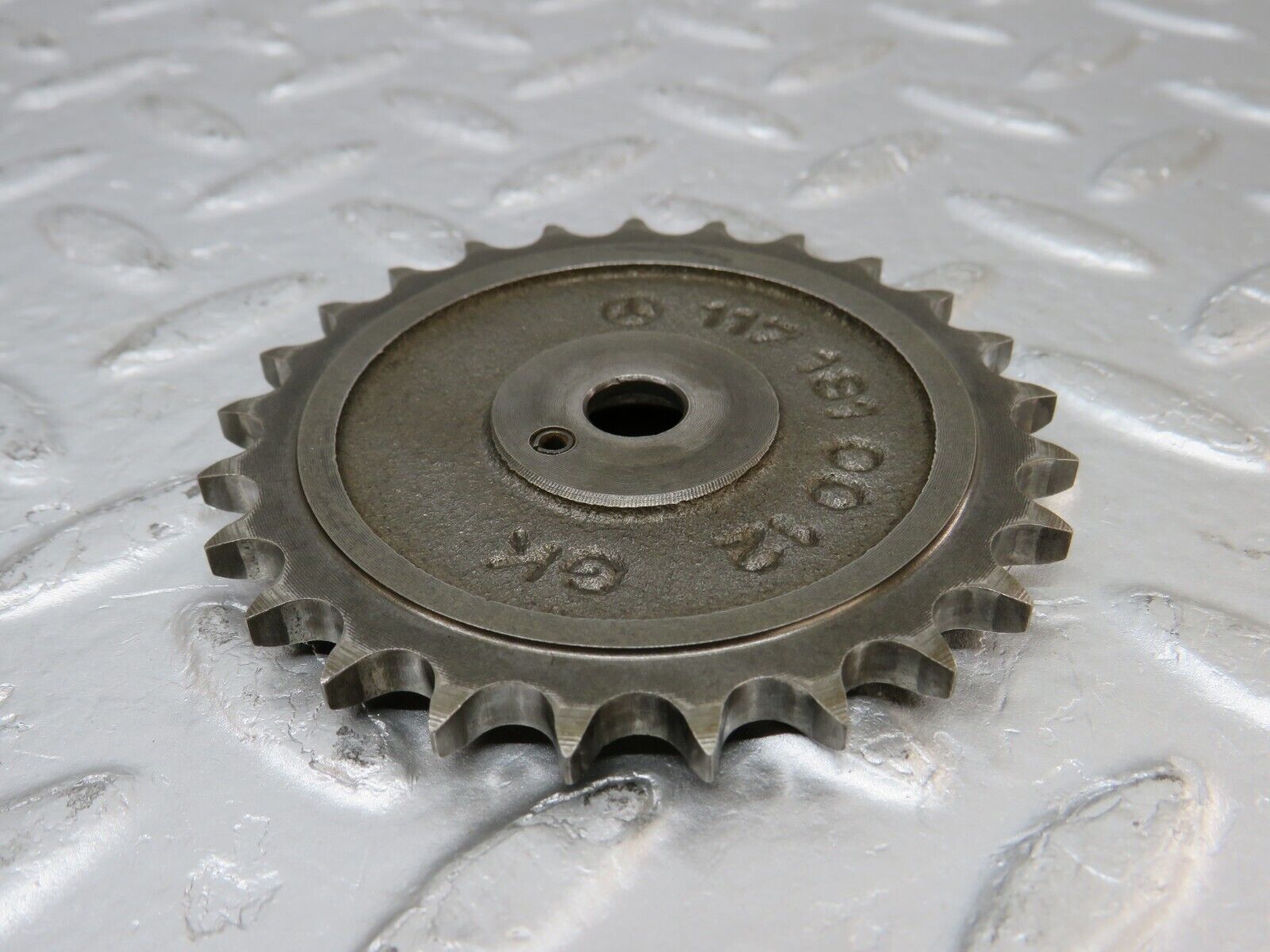 34496 Mercedes-Benz C126 380SEC Coupe Oil Pump Gear Sprocket 1171810012