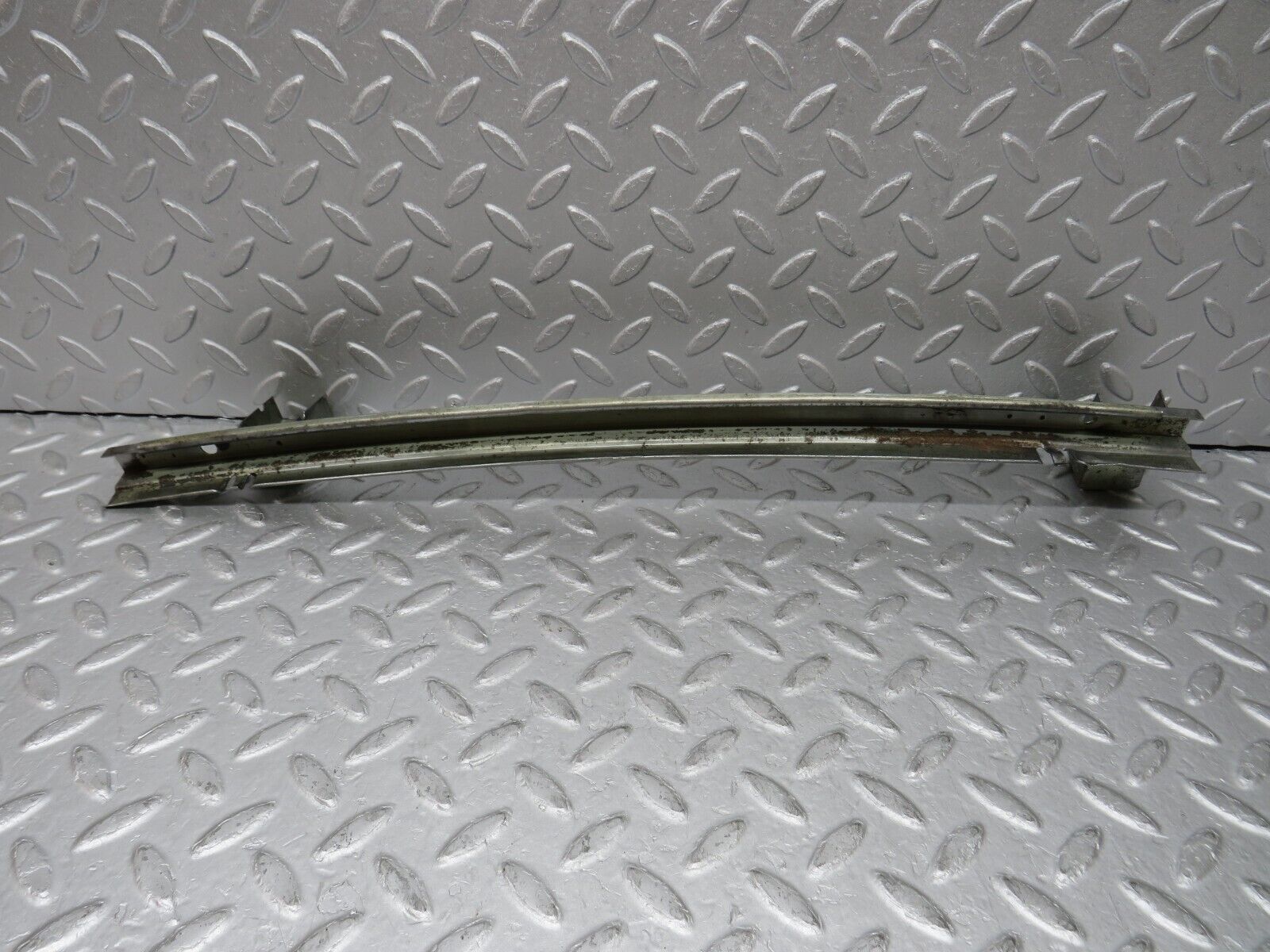 35861 Mercedes-Benz W108 Front Right Door Window Channel