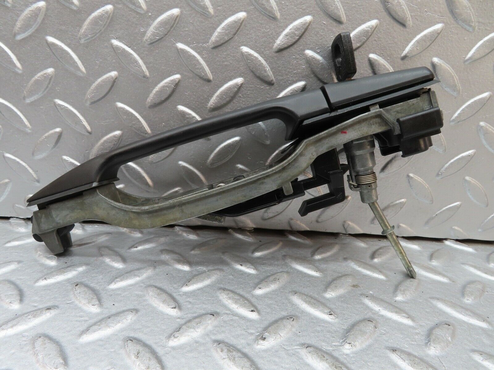 20057 Mercedes-Benz R129 300SL Coupe Right Exterior Door Handle With Key