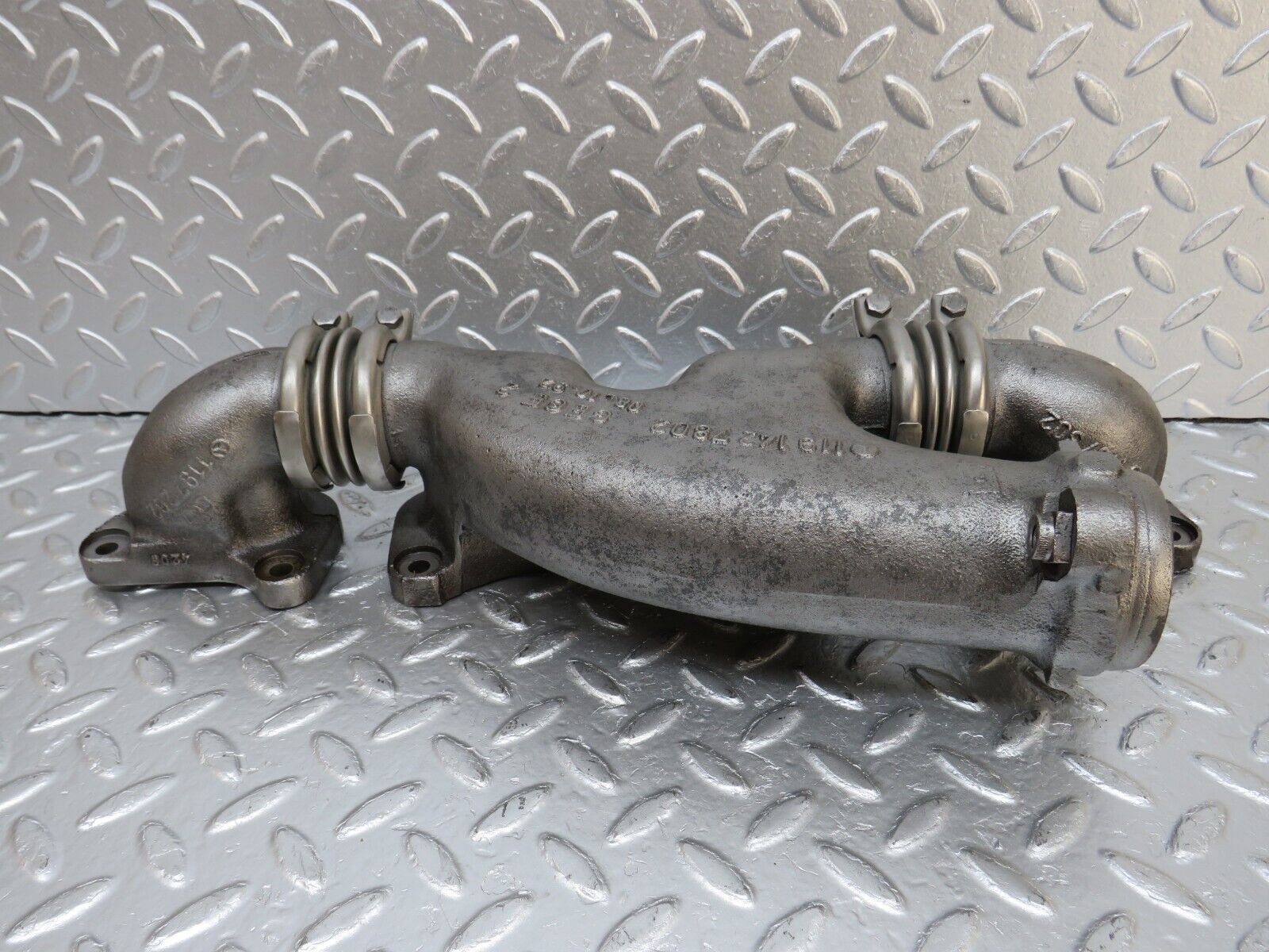 33051 Mercedes-Benz W140 420 V8 M119 Exhaust Manifold Left 1191427802 1197202