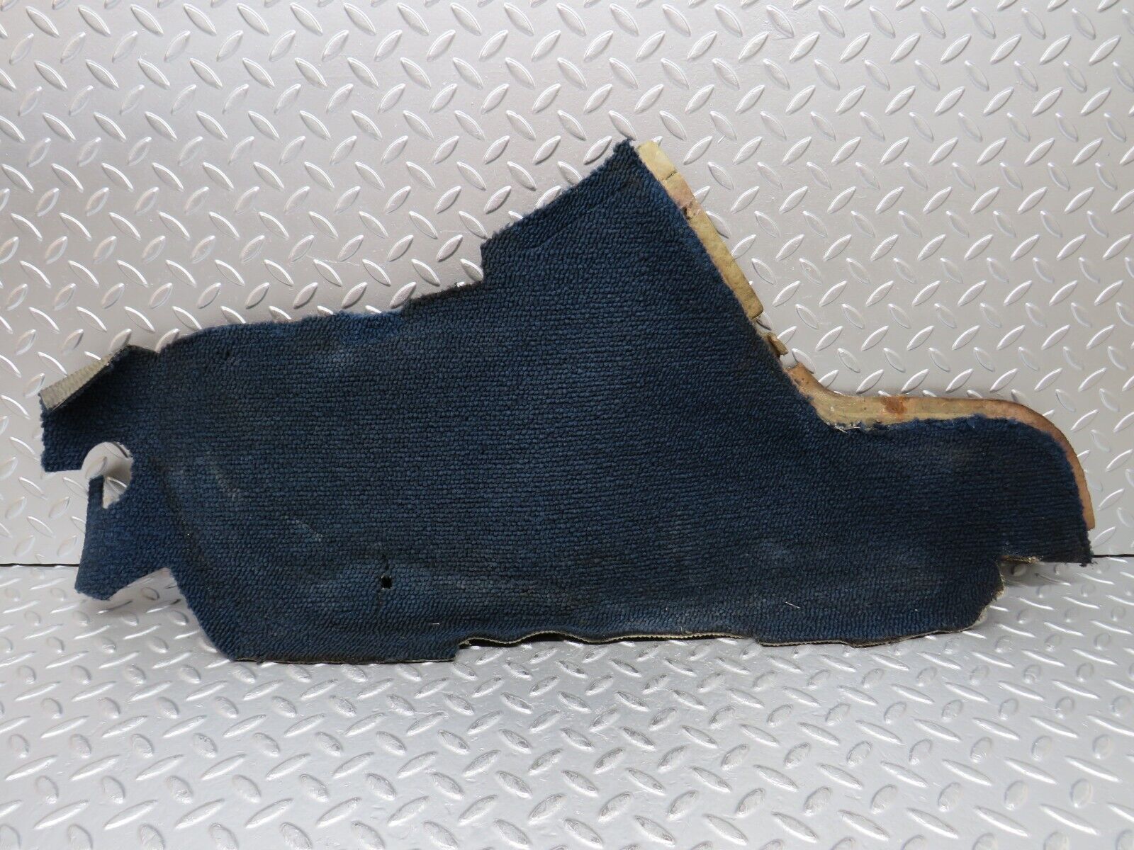 26863 Mercedes-Benz W123 240D Centre Console Carpet Left Side Blue