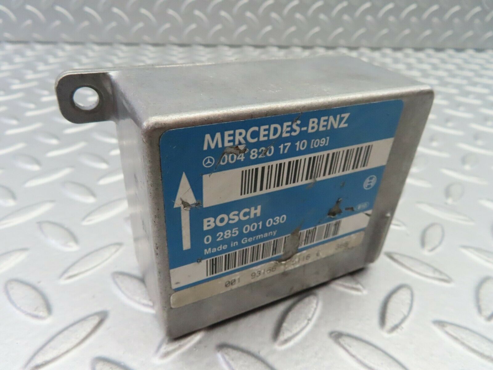 7190 Mercedes-Benz S124 E220 Wagon Air Bag Control Unit Bosch 0048201710