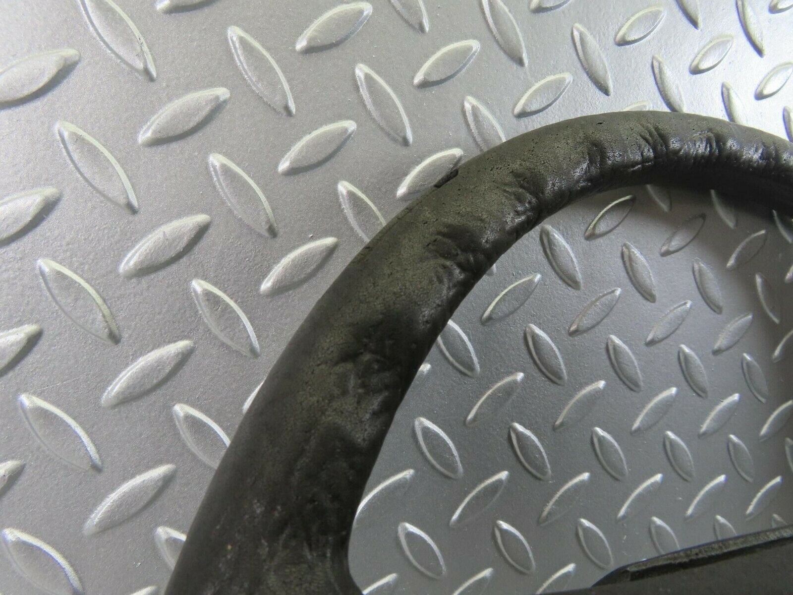 9918 Mercedes-Benz C123 230CE Coupe Steering Wheel 1264640017