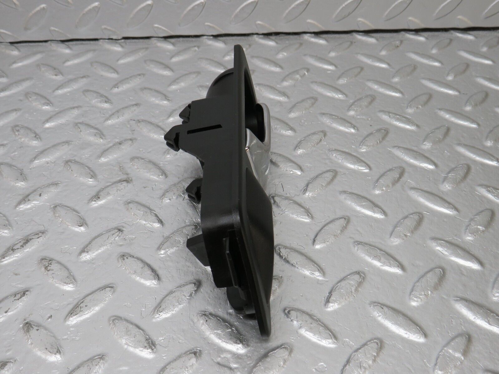 33645 Mercedes-Benz W201 190E 2.0L Left Interior Door Handle 2017660164