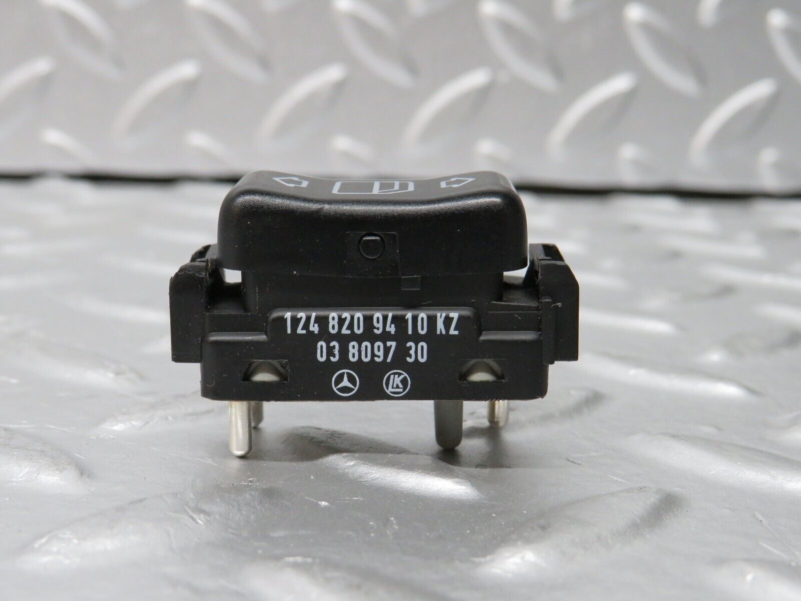 31230 Mercedes-Benz S124 220TE Electric Window Switch Right Side 1248209410
