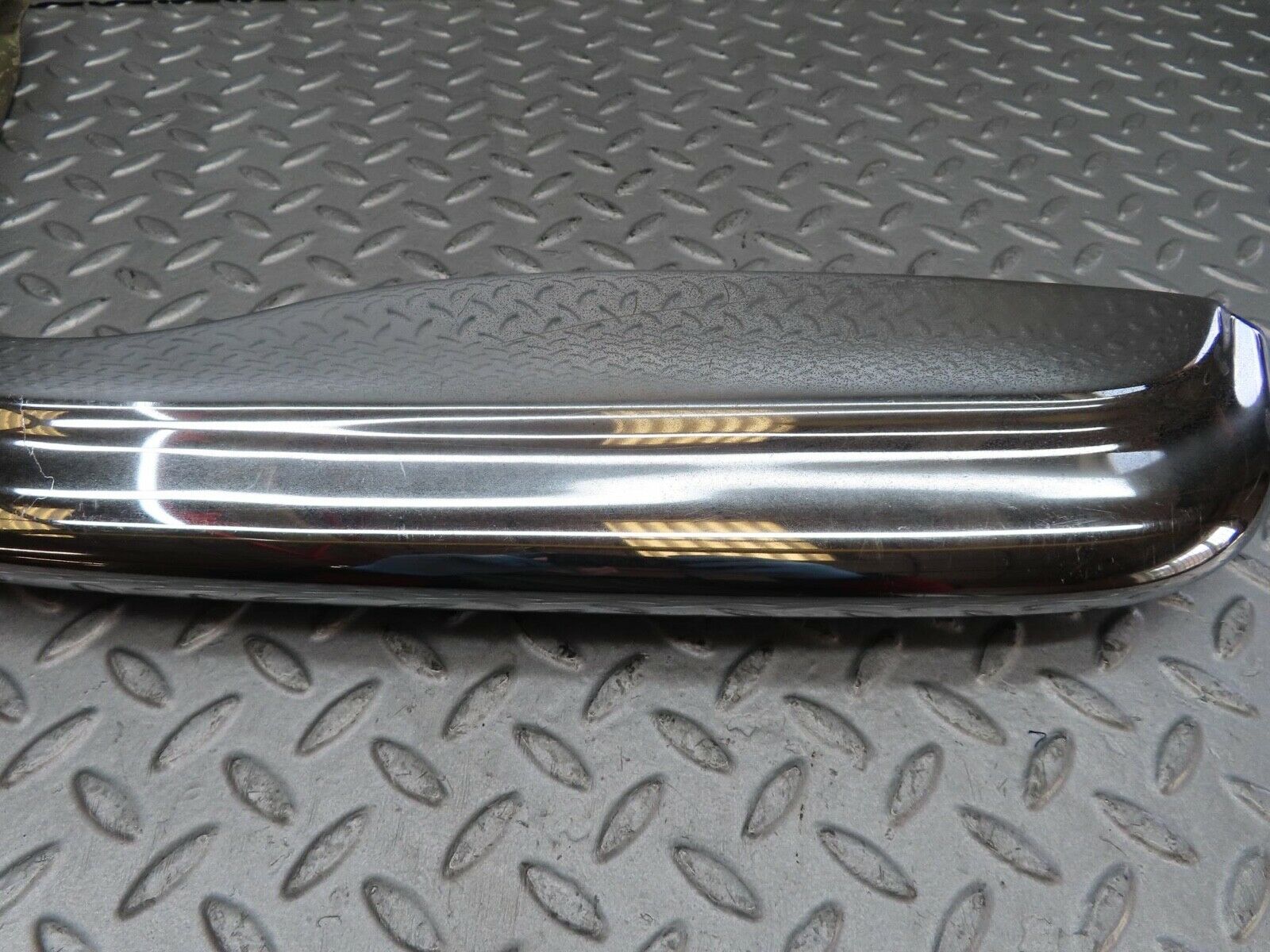 12599 Mercedes-Benz W108 Front Right Upper Bumper Corner