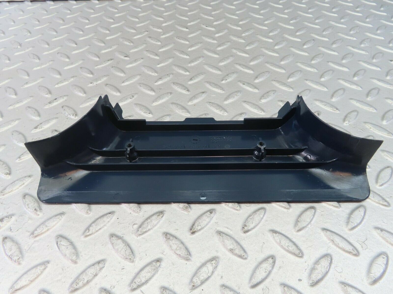 10340 Mercedes-Benz W201 190E B Pillar Bottom Cover Left Side Blue 2016920122