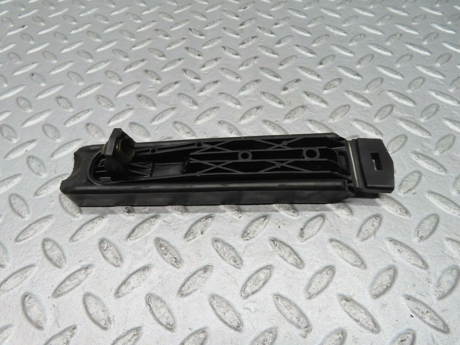 16650 Mercedes-Benz C107 380SLC Accelerator Pedal With Rubber 1233010082