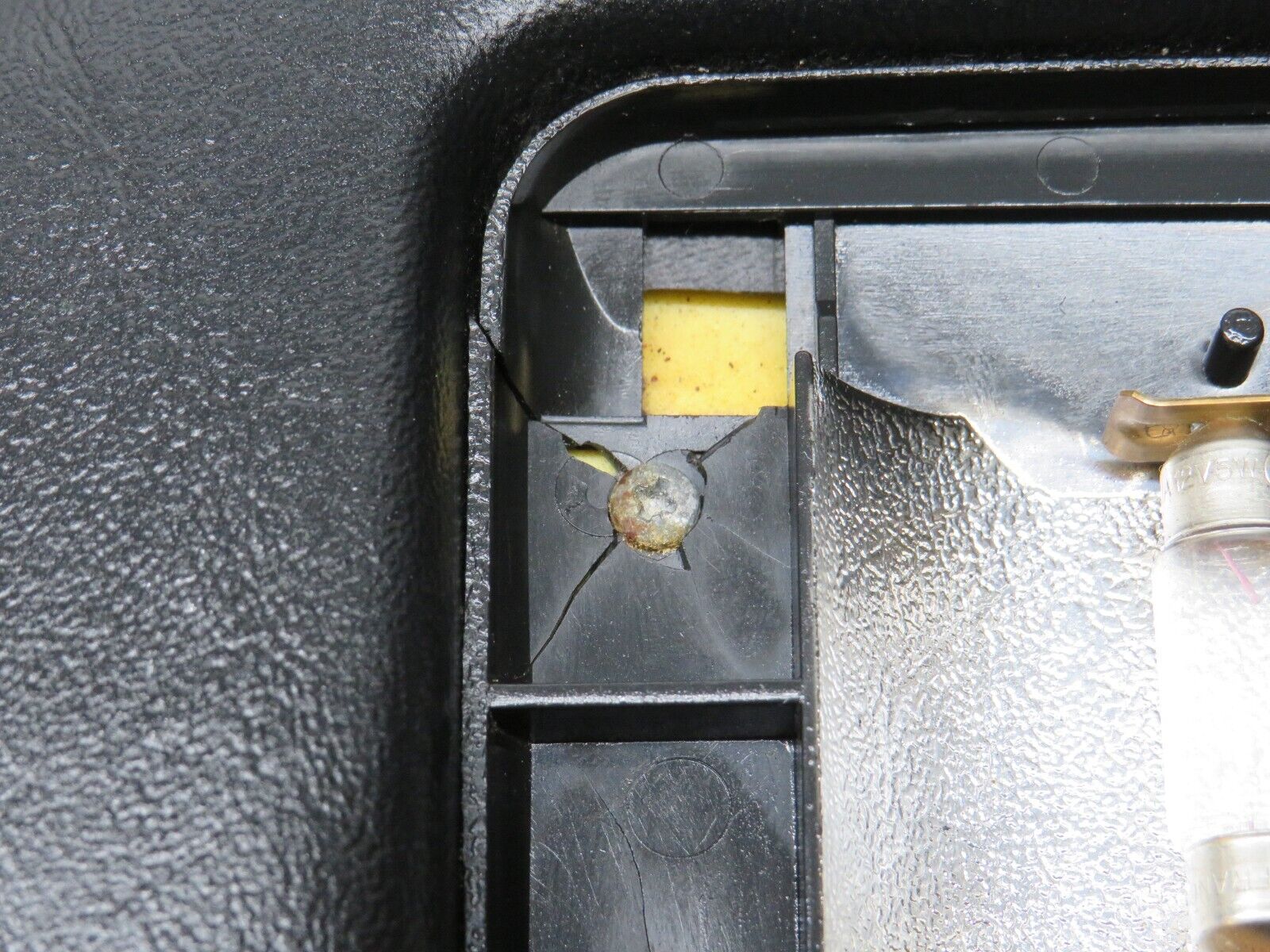 37783 Mercedes-Benz A124 320E Cabriolet Sun Visor Black Right