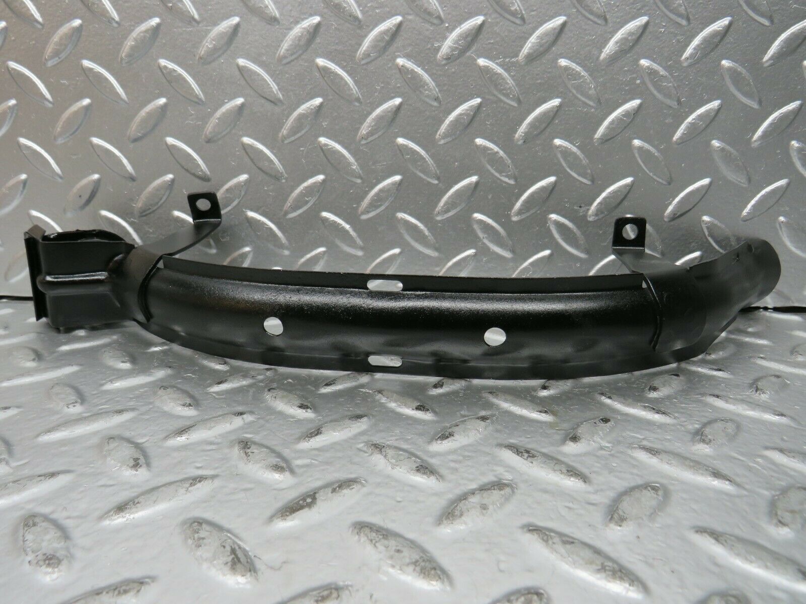 23314 Mercedes-Benz W116 350SE Starter Motor Wire Bracket