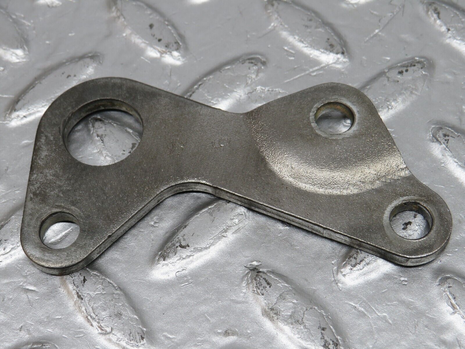 34188 Mercedes-Benz W124 260E Engine Lifting Eyes Hooks