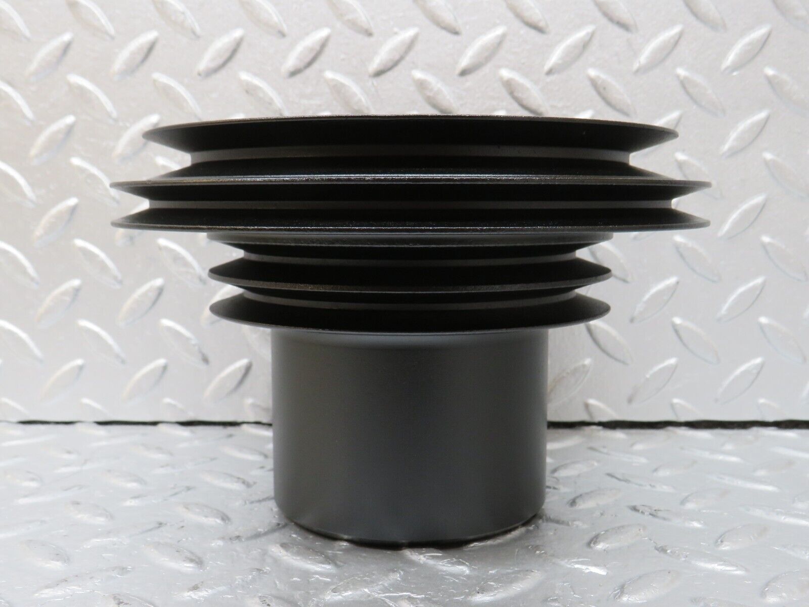 34597 Mercedes-Benz C126 380SEC Coupe Crankshaft Pulley