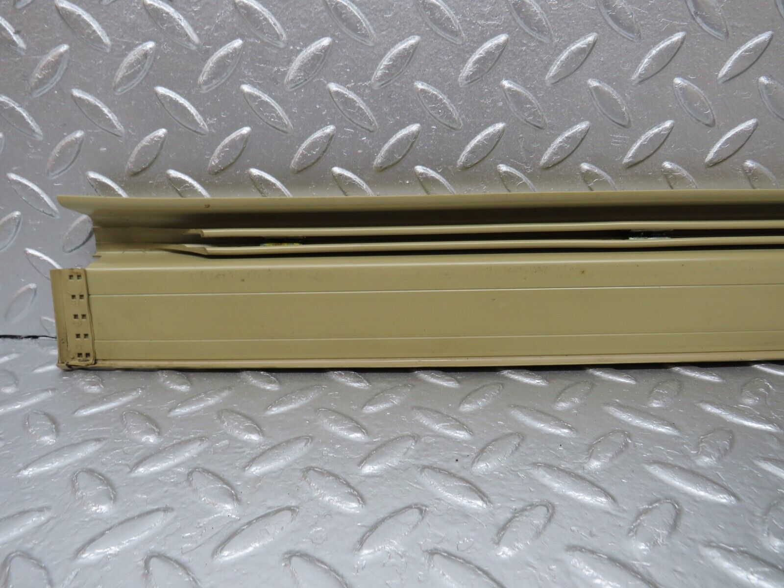 33980 Mercedes-Benz W124 260E Rear Right Door Sill Beige