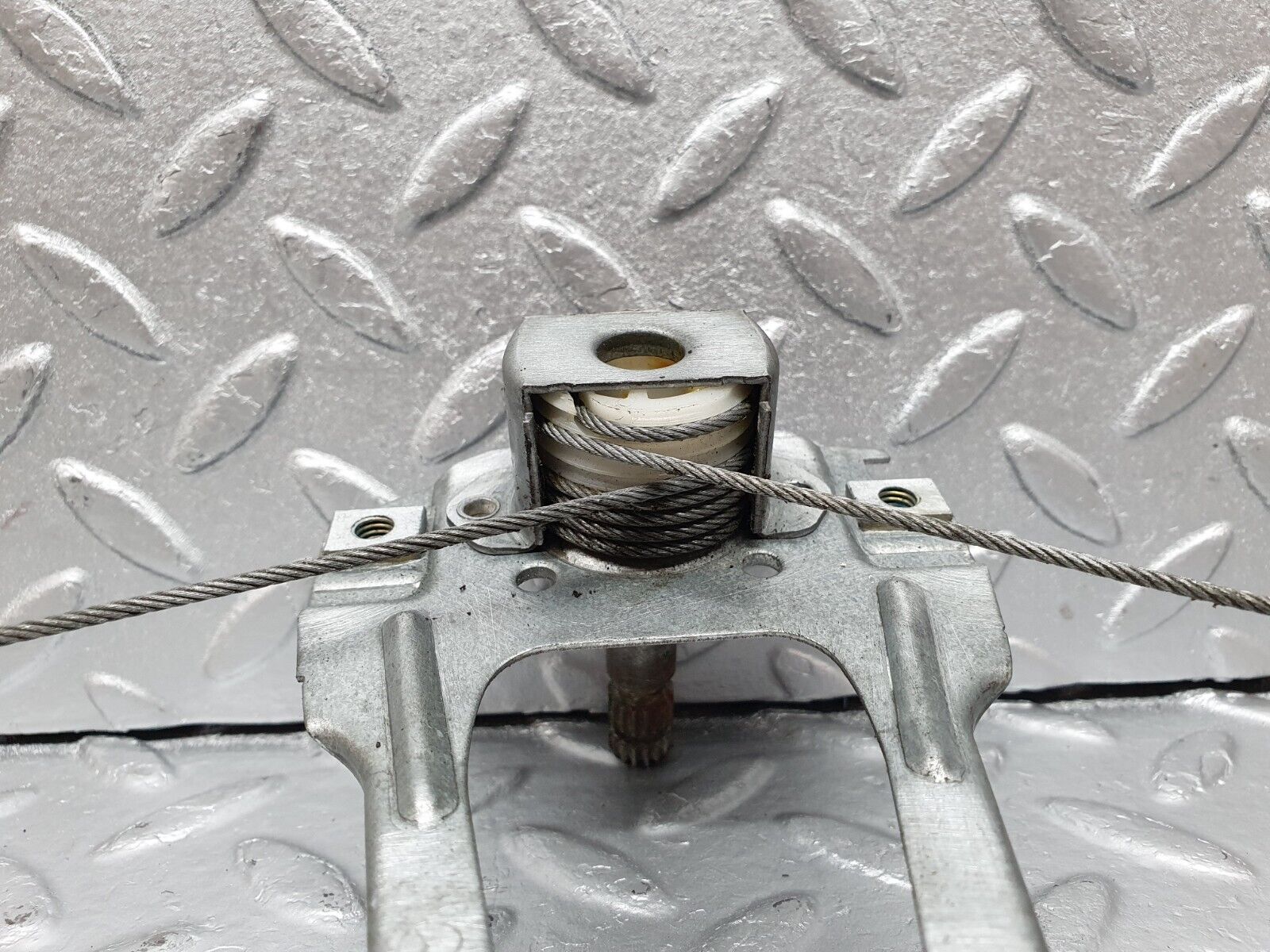 41403 Mercedes-Benz W124 200E Rear Left Manual Window Regulator