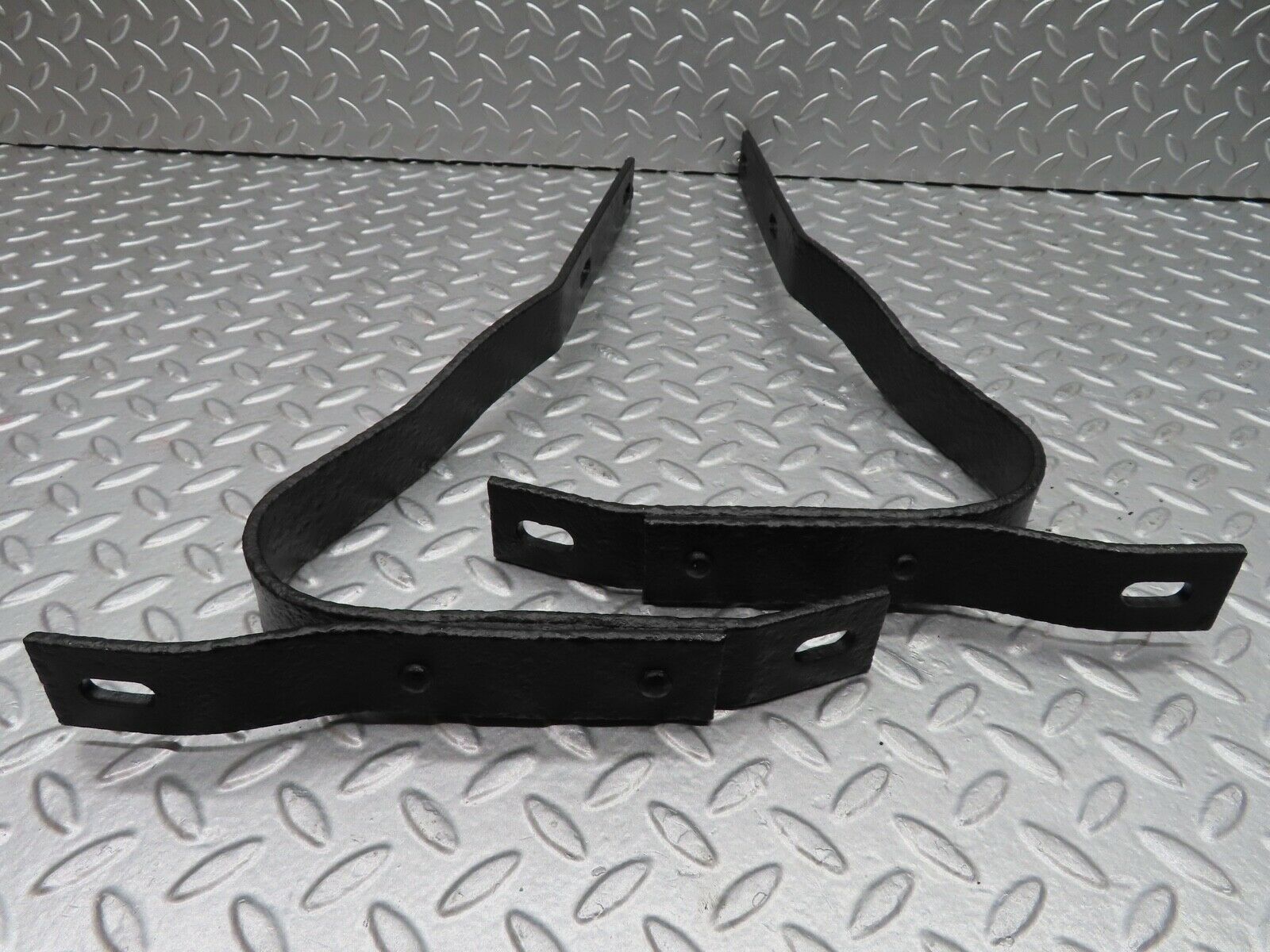 19793 Mercedes-Benz W121 190b Ponton Rear Bumper Bracket Holder