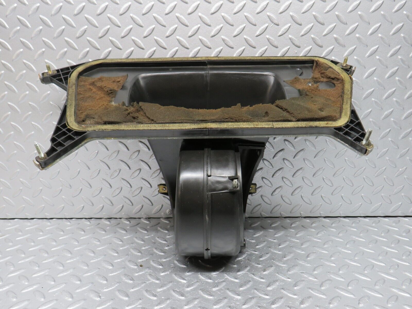 38862 Mercedes-Benz W201 190E 2.6L Heater Blower Housing