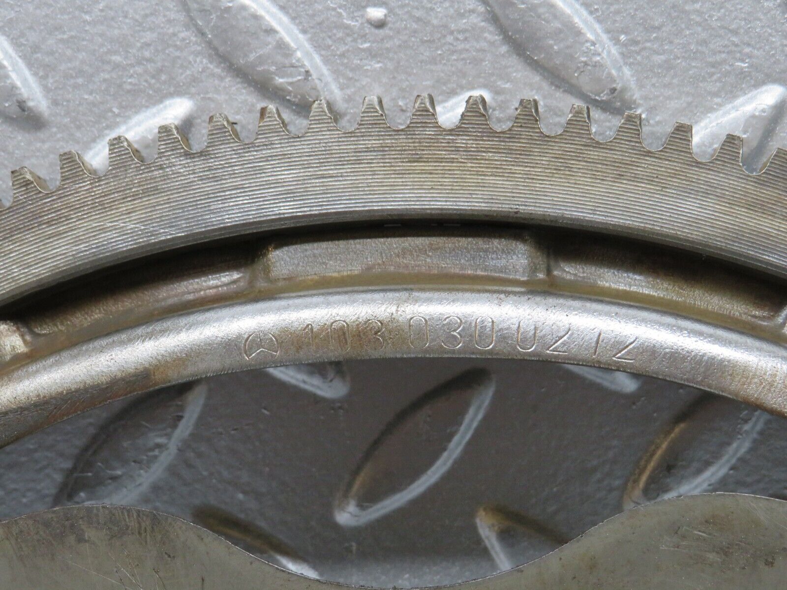 32619 Mercedes-Benz S124 300TE Flywheel Starter Ring 1030300212 1020320606