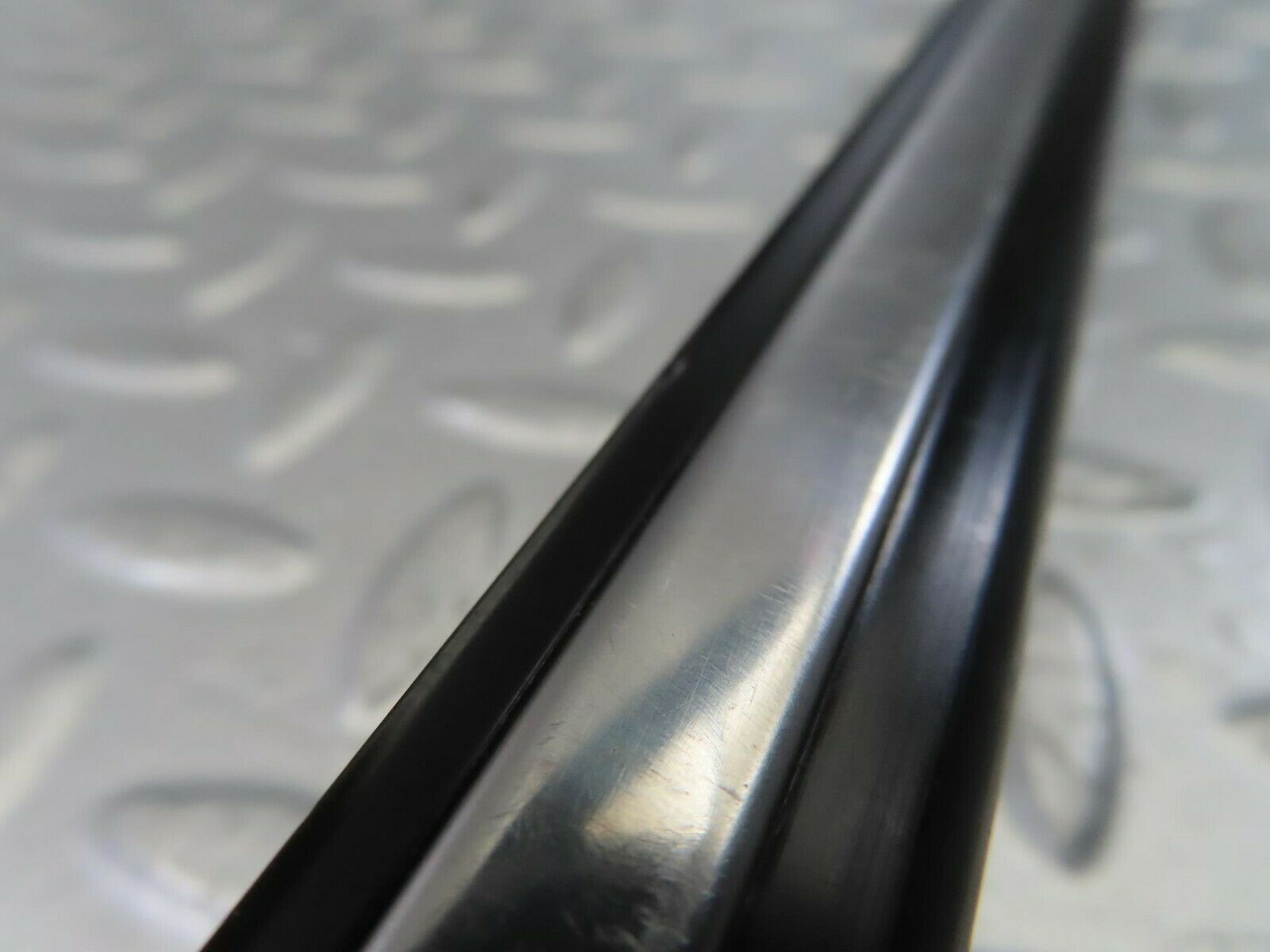 10248 Mercedes-Benz W123 Rear Left Door Centre Moulding Trim