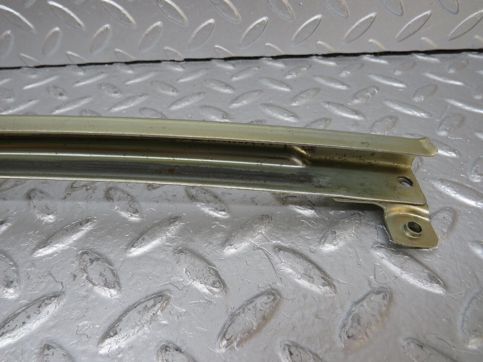 33255 Mercedes-Benz W202 C180 Front Right Door Window Channel