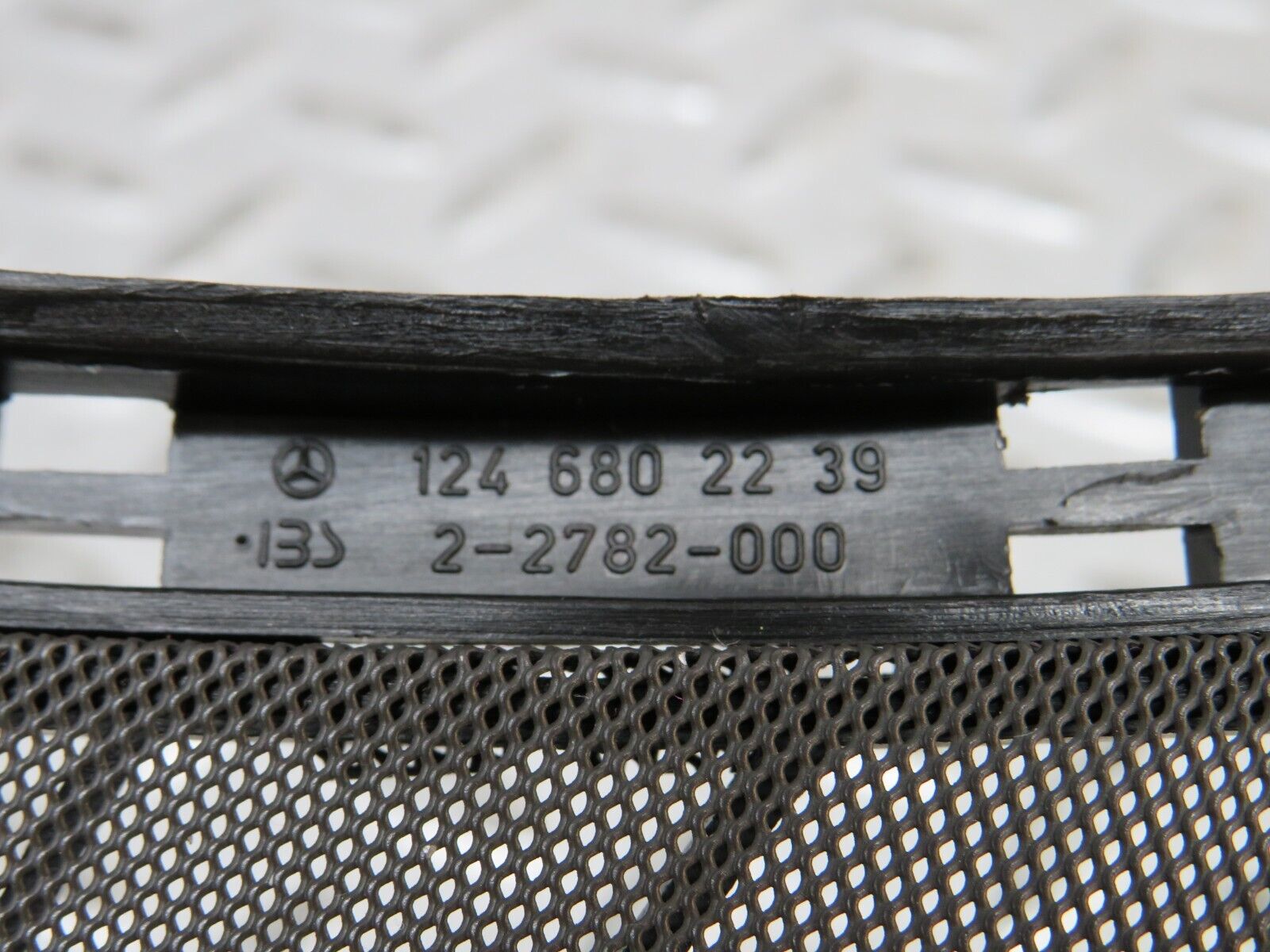 29093 Mercedes-Benz C124 320CE Dashboard Speaker Cover Pair 1246802139