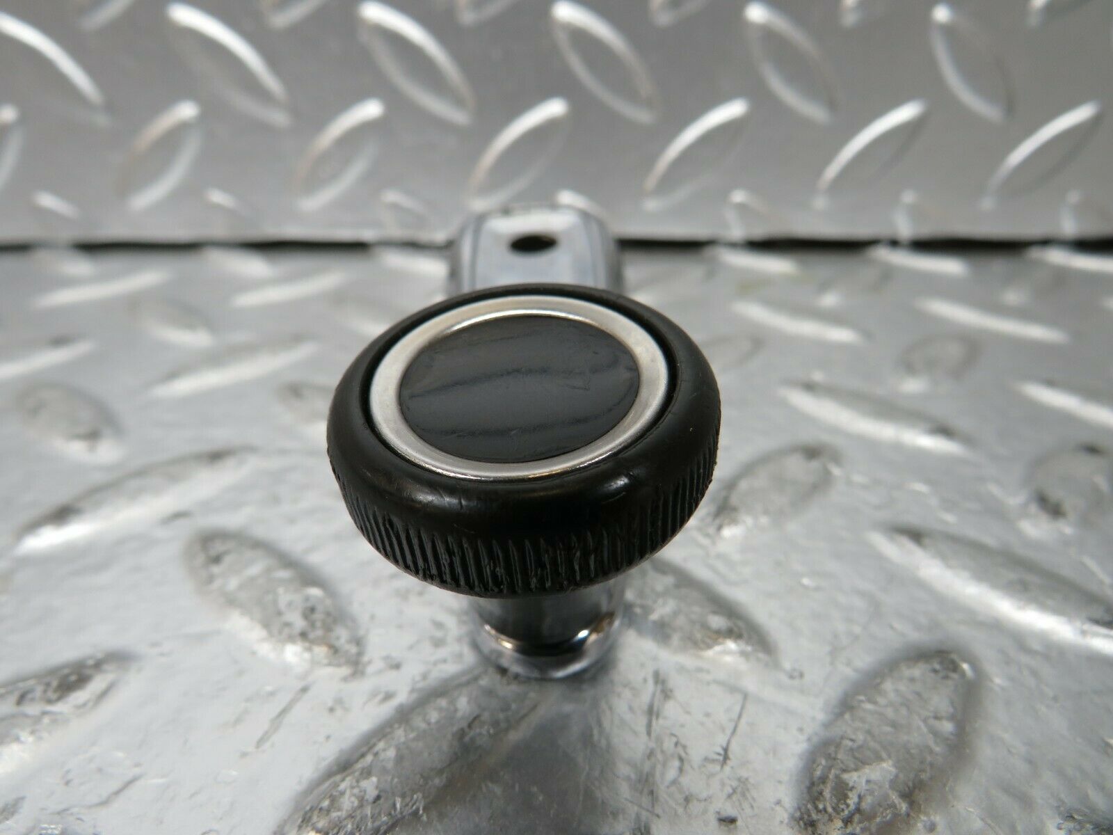 23467 Mercedes-Benz W114 280E Window Lifter Crank Handle