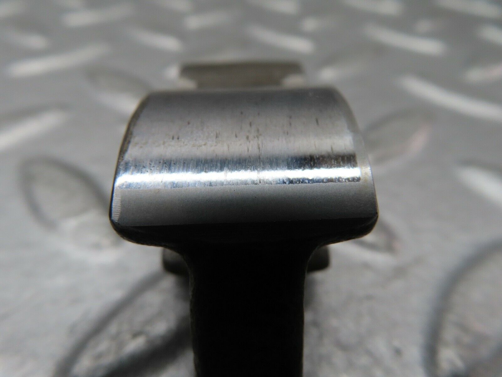 16958 Mercedes-Benz C123 280CE Coupe Valve Rocker Arm With Retaining Spring