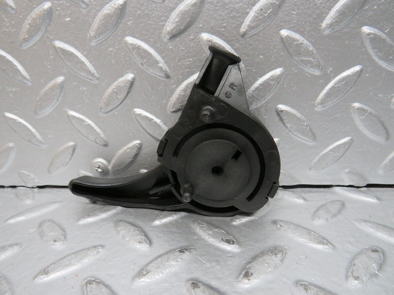 31601 Mercedes-Benz W201 190LE 1.8L Hood Opener Bonnet Opener Release