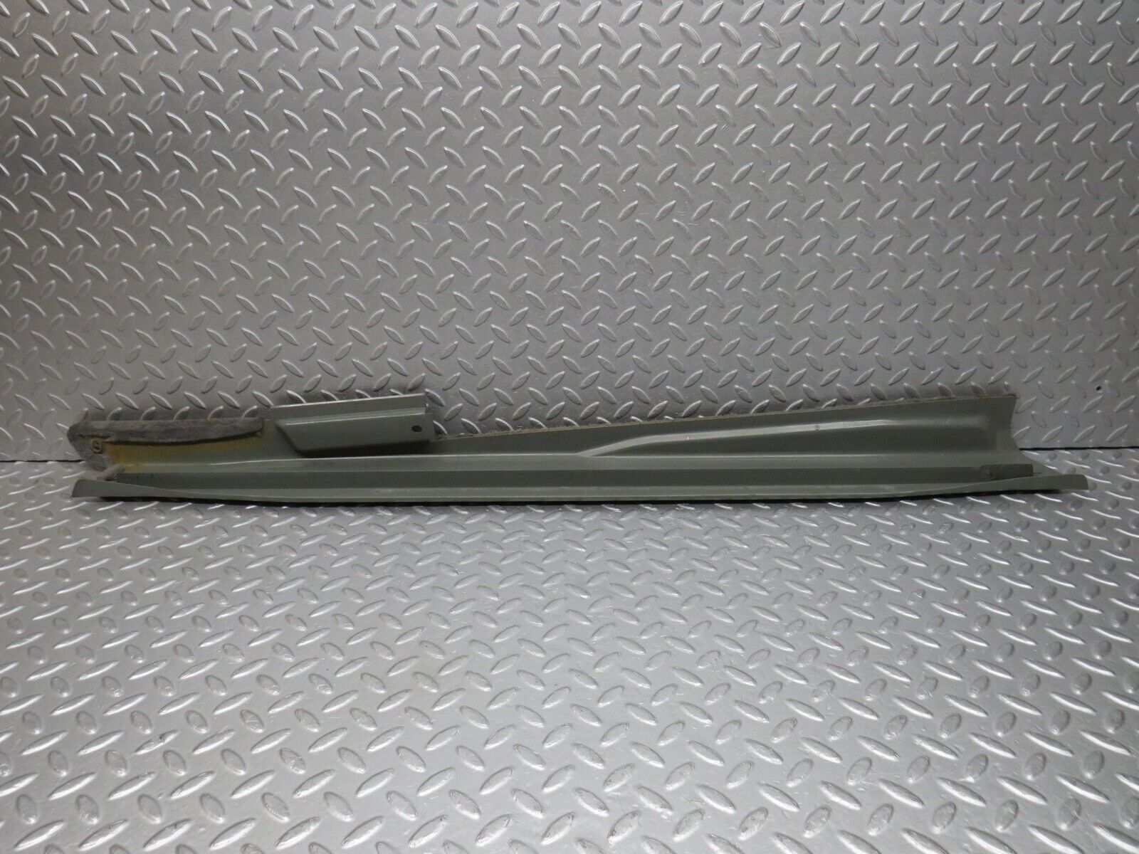 39365 Mercedes-Benz R129 320SL Coupe Right Door Sill Cover Grey 1296800235