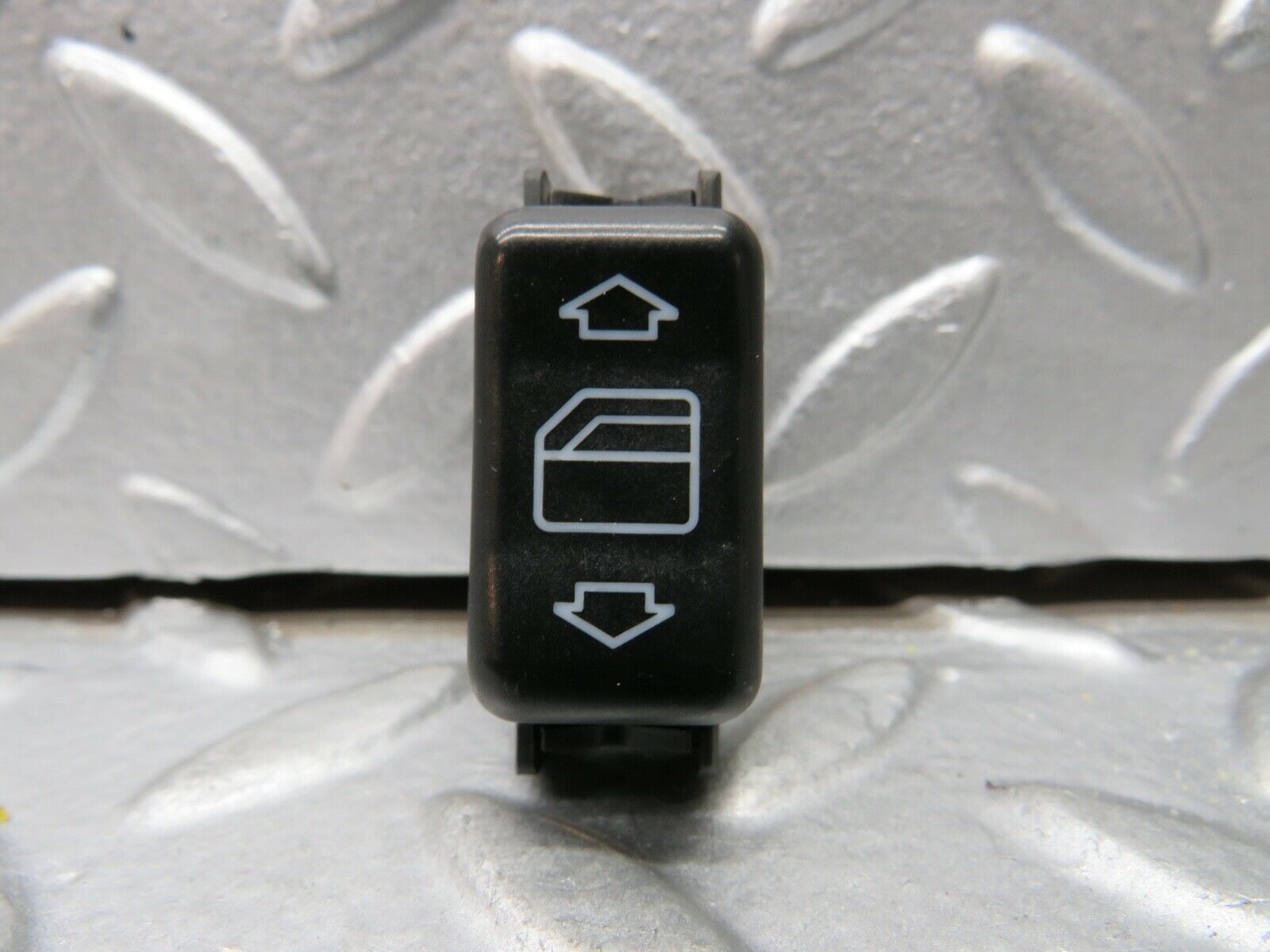 21880 Mercedes-Benz W124 Electric Window Switch Left Side 1248209310