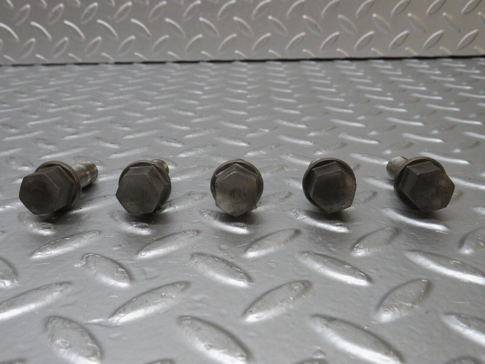 32231 Mercedes-Benz 5x Alloy Wheel Lug Bolt M12x1.5