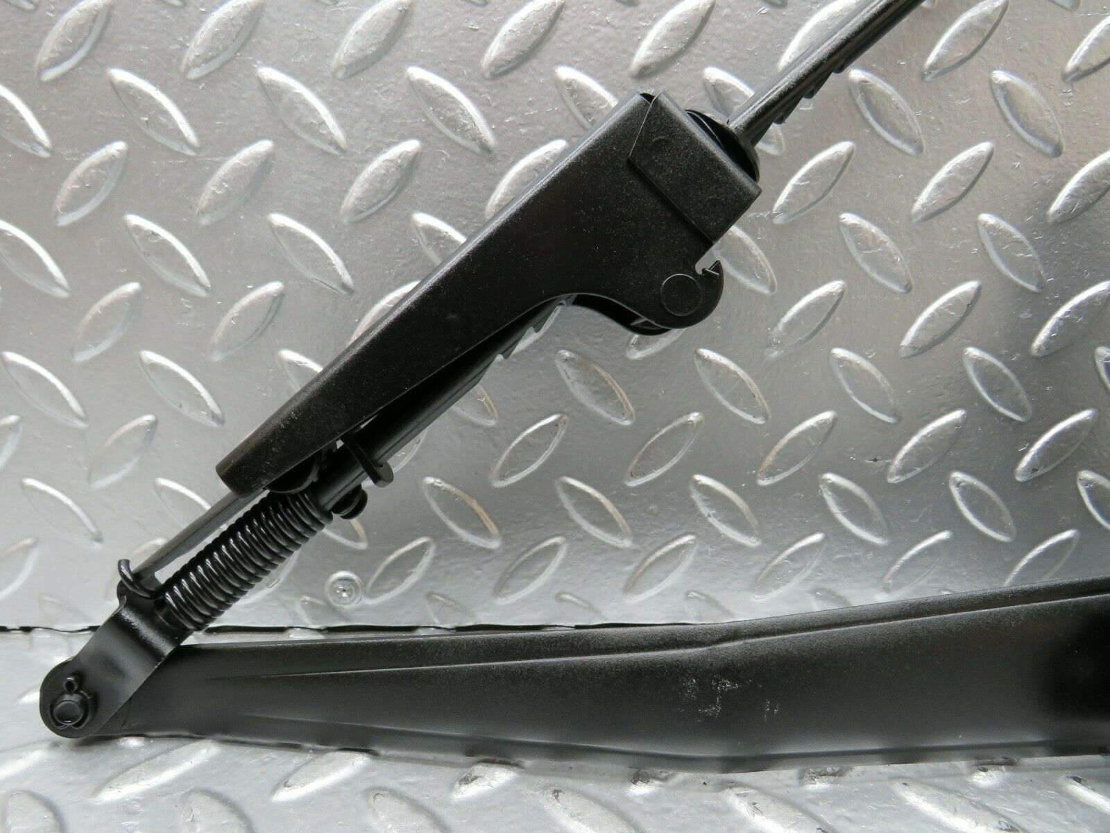 23061 Mercedes-Benz C123 230CE Coupe Handbrake Regulator