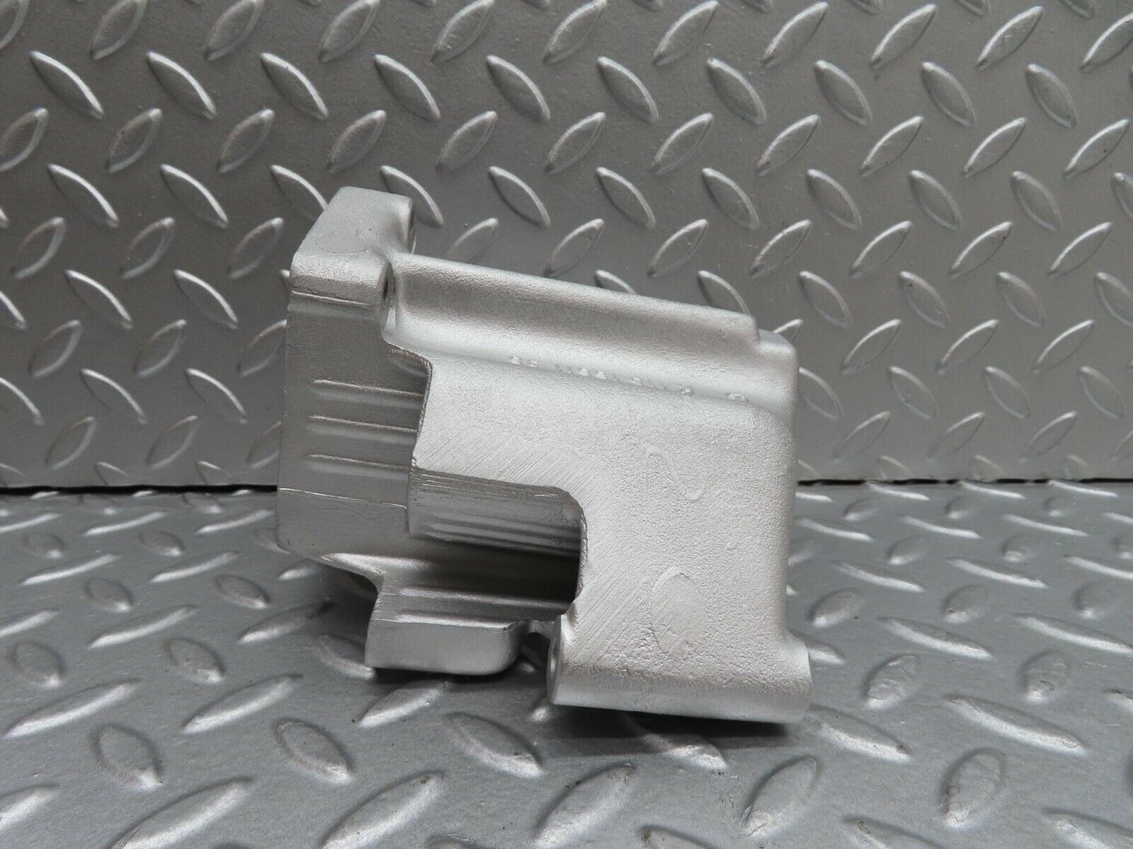 14362 Mercedes-Benz W116 350SE Alternator Generator Bracket 1161551135