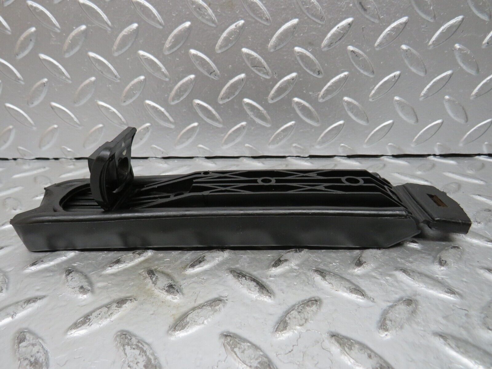 27605 Mercedes-Benz S124 300TE Wagon Accelerator Pedal With Rubber 1233010082