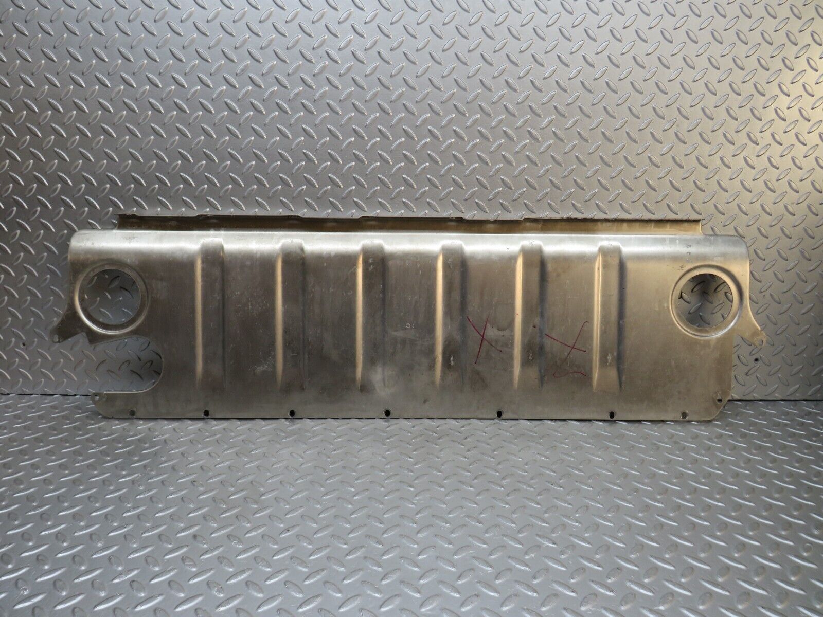 38447 Mercedes-Benz R129 280SL Coupe Fuel Tank Rear Cover