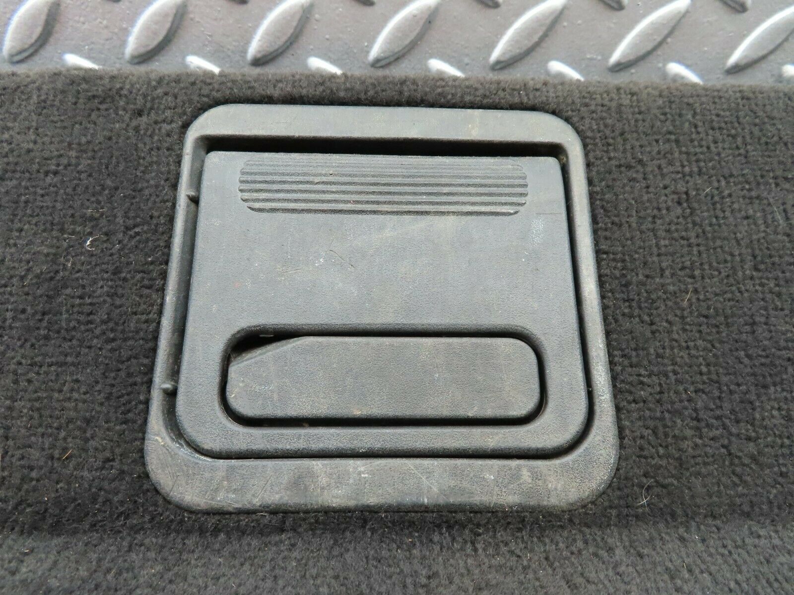 6663 Mercedes-Benz S124 E220 Wagon Boot Floor Carpet