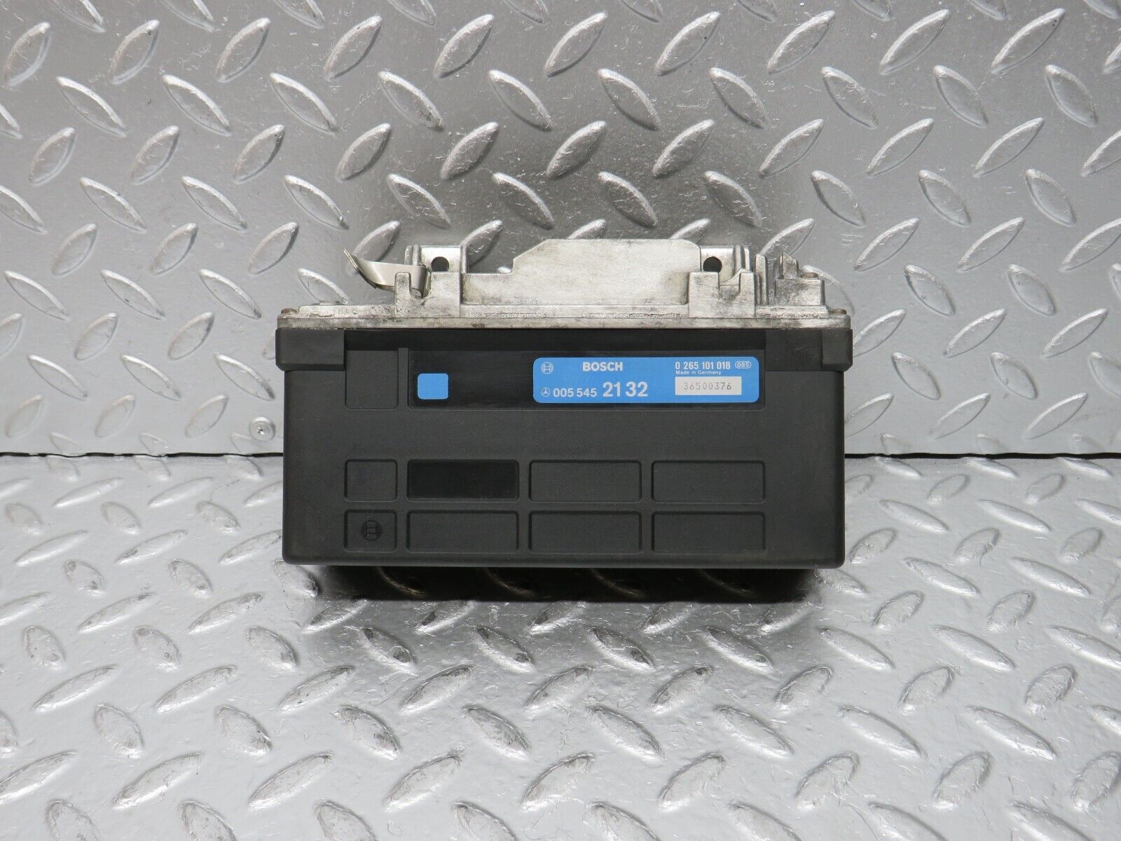 31703 Mercedes-Benz W201 190LE 1.8L ABS Control Unit Bosch 0055452132 0265101018