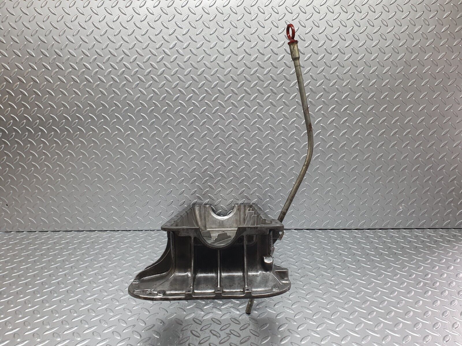 40876 Mercedes-Benz W123 240D Oil Pan Oil Sump 1150141402