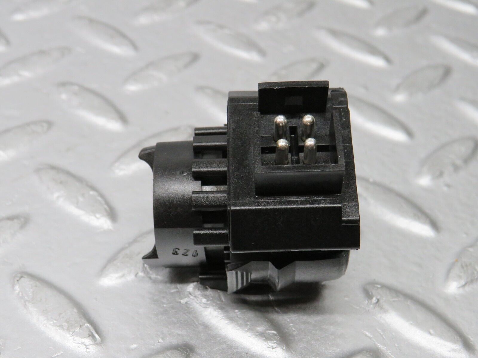 38397 Mercedes-Benz R129 280SL Coupe Kick Down Switch 0025452214